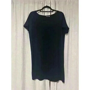 Woman’s black cotton GAP shirt dress. Classic, staple size small above the knee